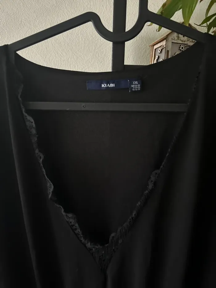 Robe noire - photo numéro 2
