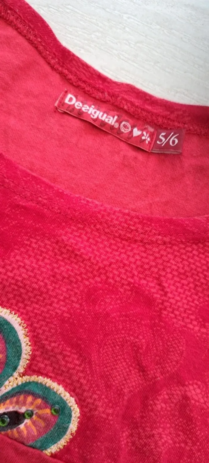 Robe Desigual - taille 5/6 ans - rose fushia - serrée aux extrémités - casual - photo numéro 4