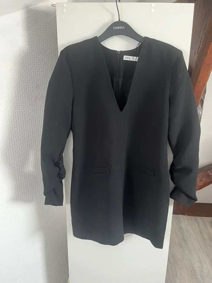 Robe tailleur - photo numéro 4