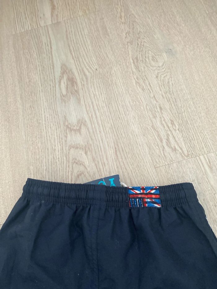 Short, maillot de bain, marque YCC, collection neuf taille 5 ans - photo numéro 4