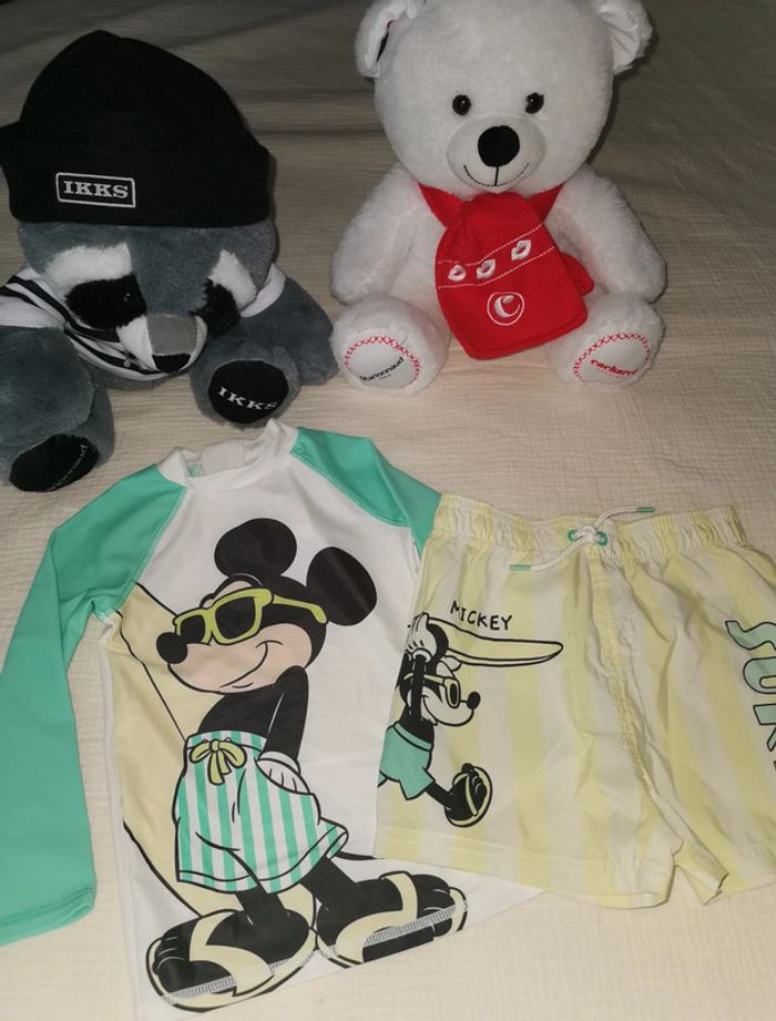 Maillot de bain Mickey Mouse Taille 36 mois