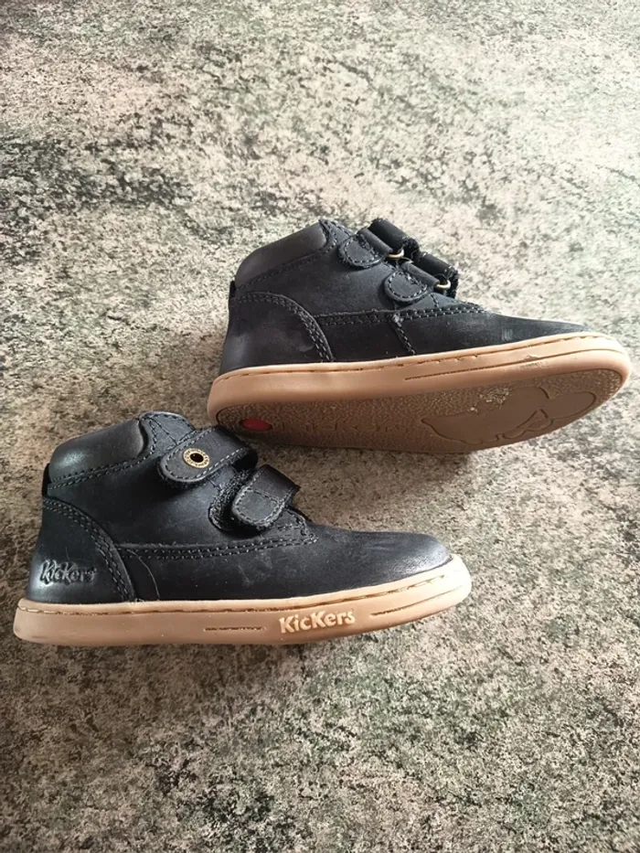 Chaussures pointure 22 kickers - photo numéro 2