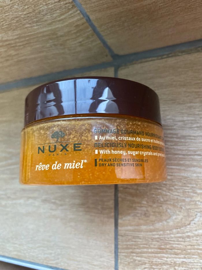 Gommage gourmand nourrissant corps