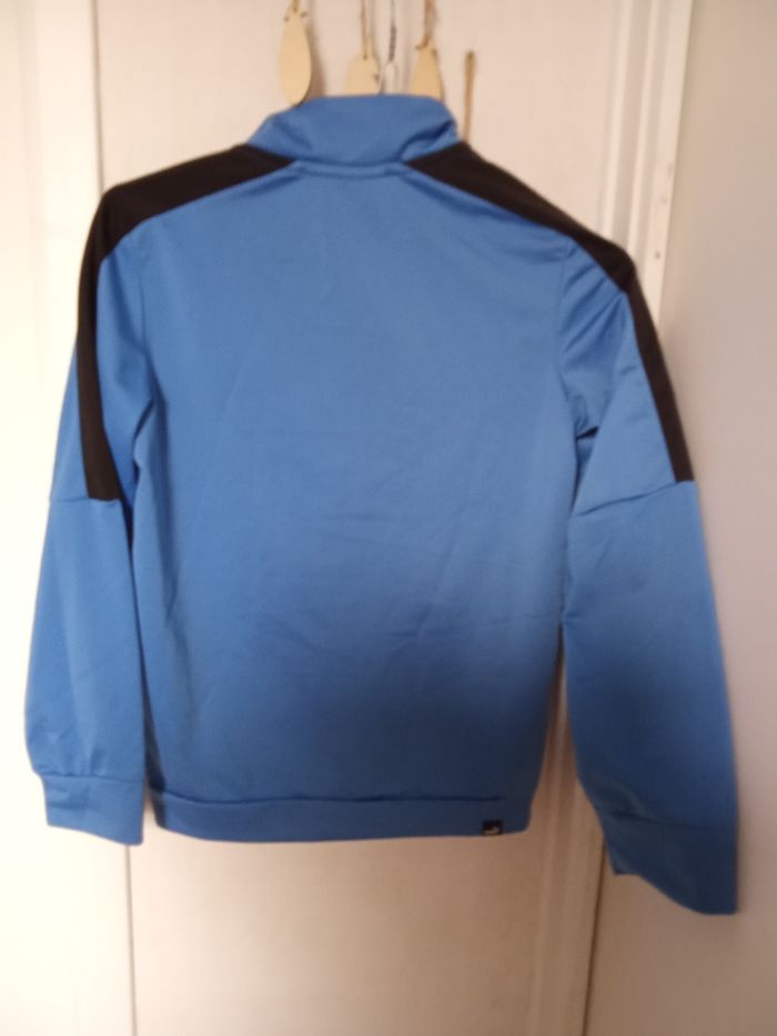 Veste de survêtement de sport garçon bleu marque puma taille 9-10 ans - photo numéro 2