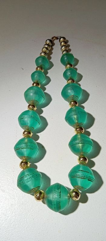 Collier grosses perles transparentes