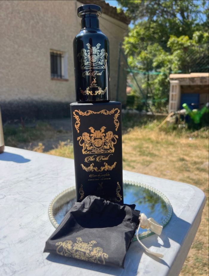 Parfum de niche dubai oud boisé