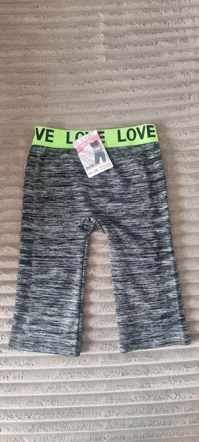 Shorty de sport neuf