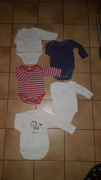 Lot de 5 bodies ML