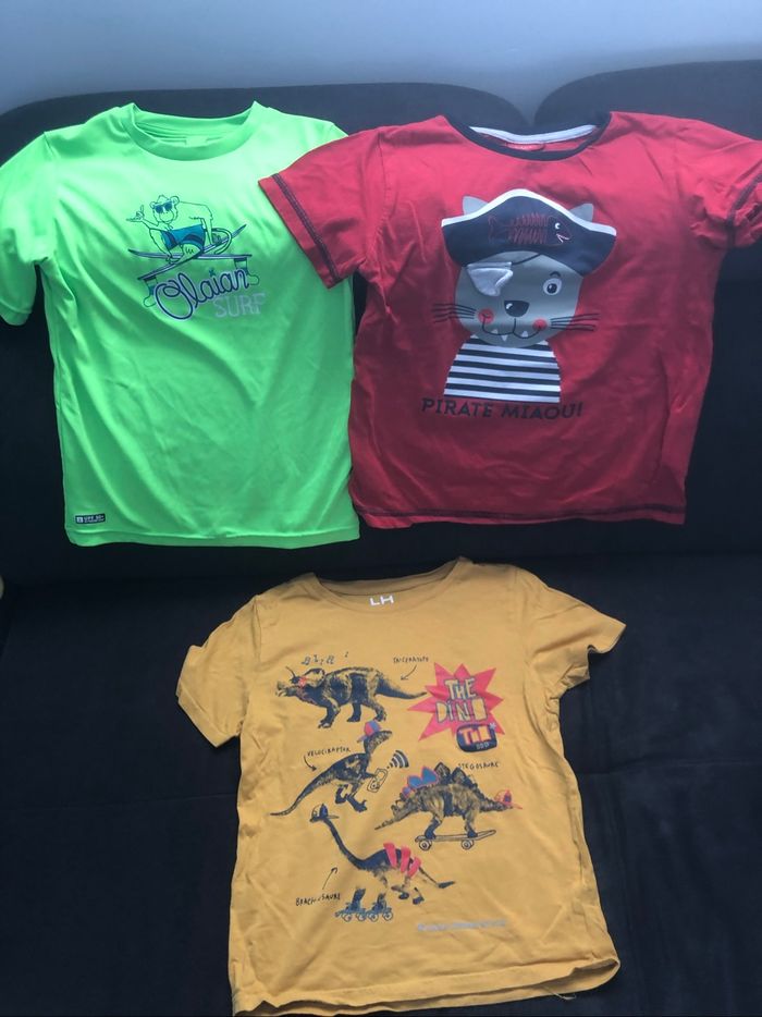 Lot de 3 shorts + 10 tee-shirts taille 8 ans - photo numéro 2