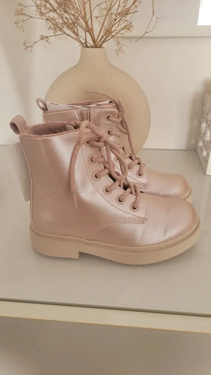 Bottines roses à lacets taille 30 neuves - photo numéro 6