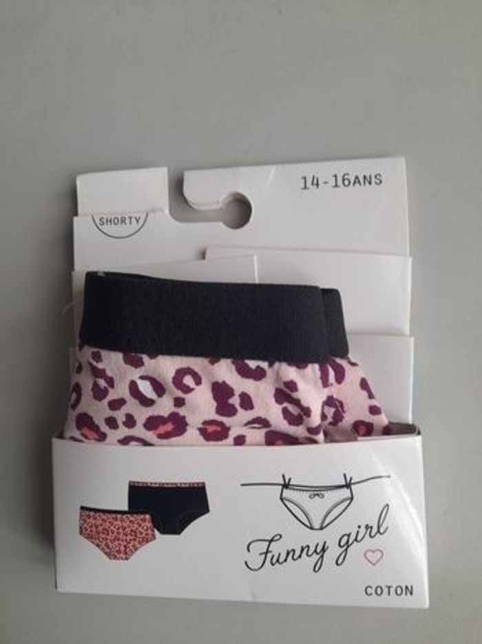 Shorty fille - photo numéro 2
