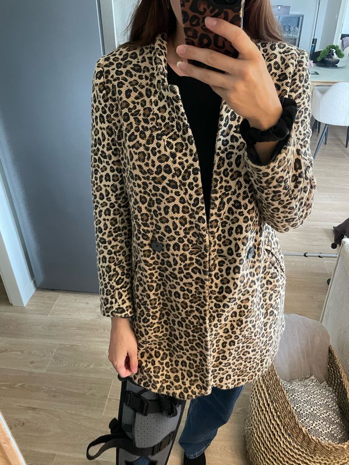 Manteau léger léopard stradivarius taille M - photo numéro 2