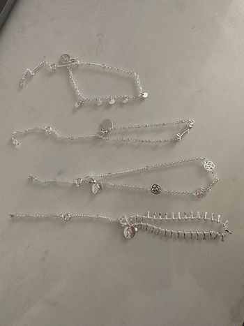 Ensemble de 4 bracelets - Lovisa