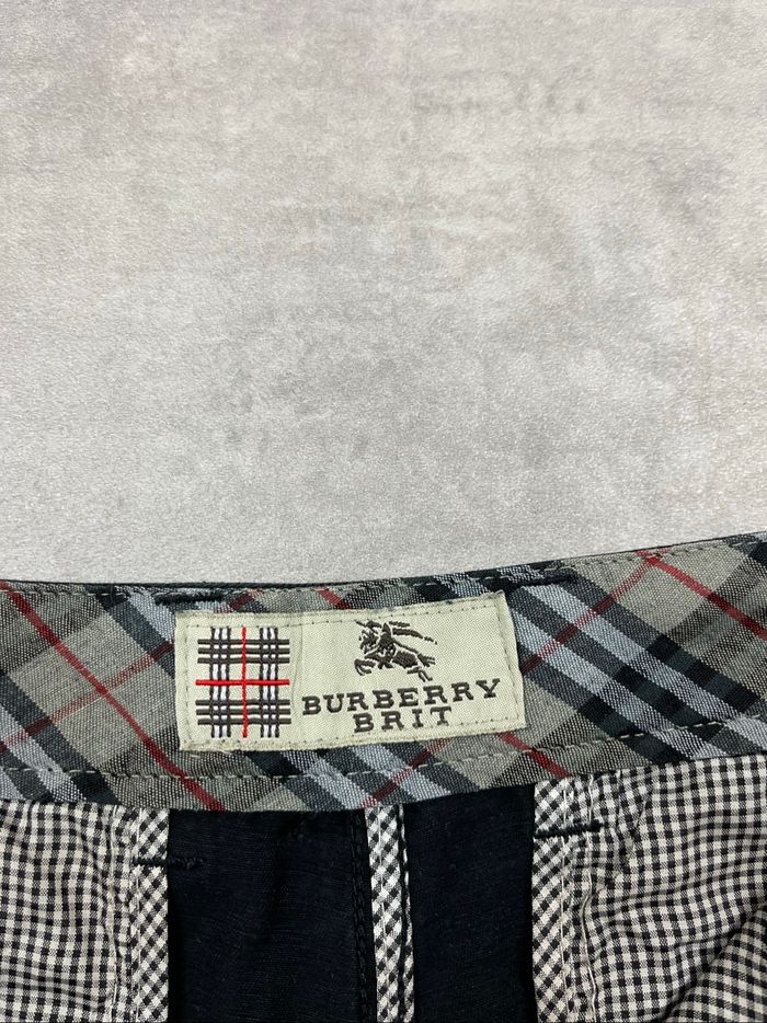 Short chino Burberry Brit noir taille 38 - photo numéro 4