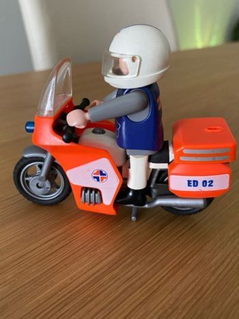 PLAYMOBIL moto + urgentiste