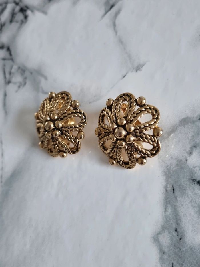 Paire de boucle d'oreille doré a clips vintage - photo numéro 6