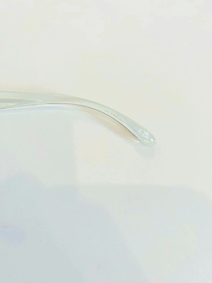 Lunette de soleil femme verte transparente UV protection taille small - photo numéro 6