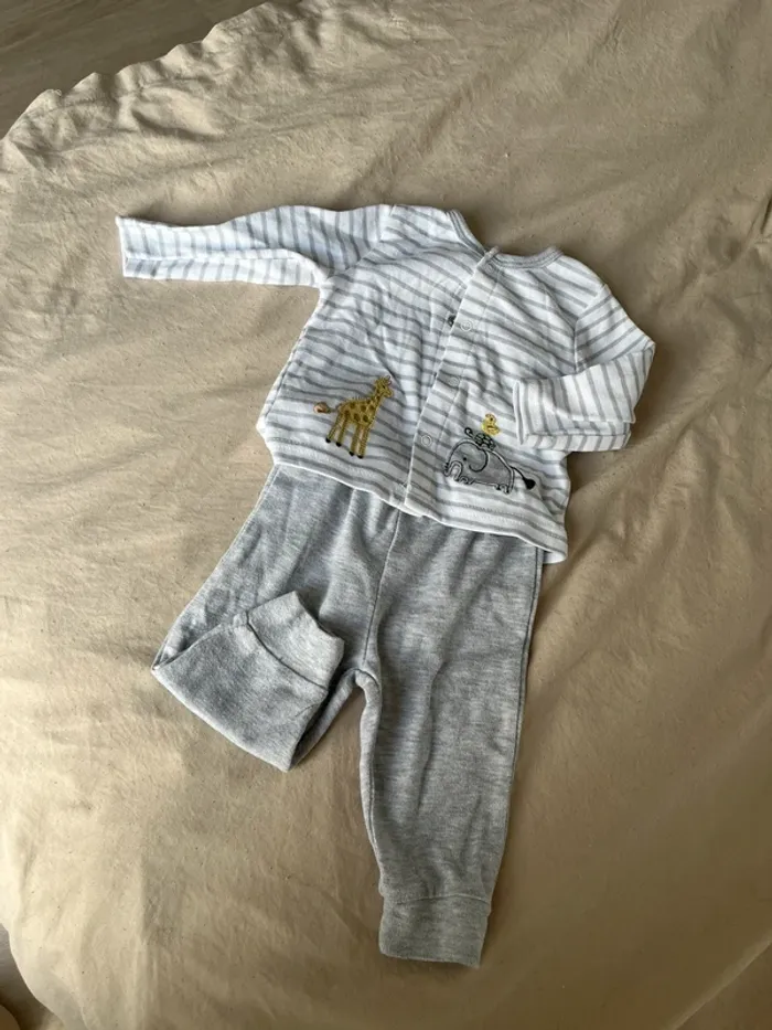 Pyjama pantalon et petit haut