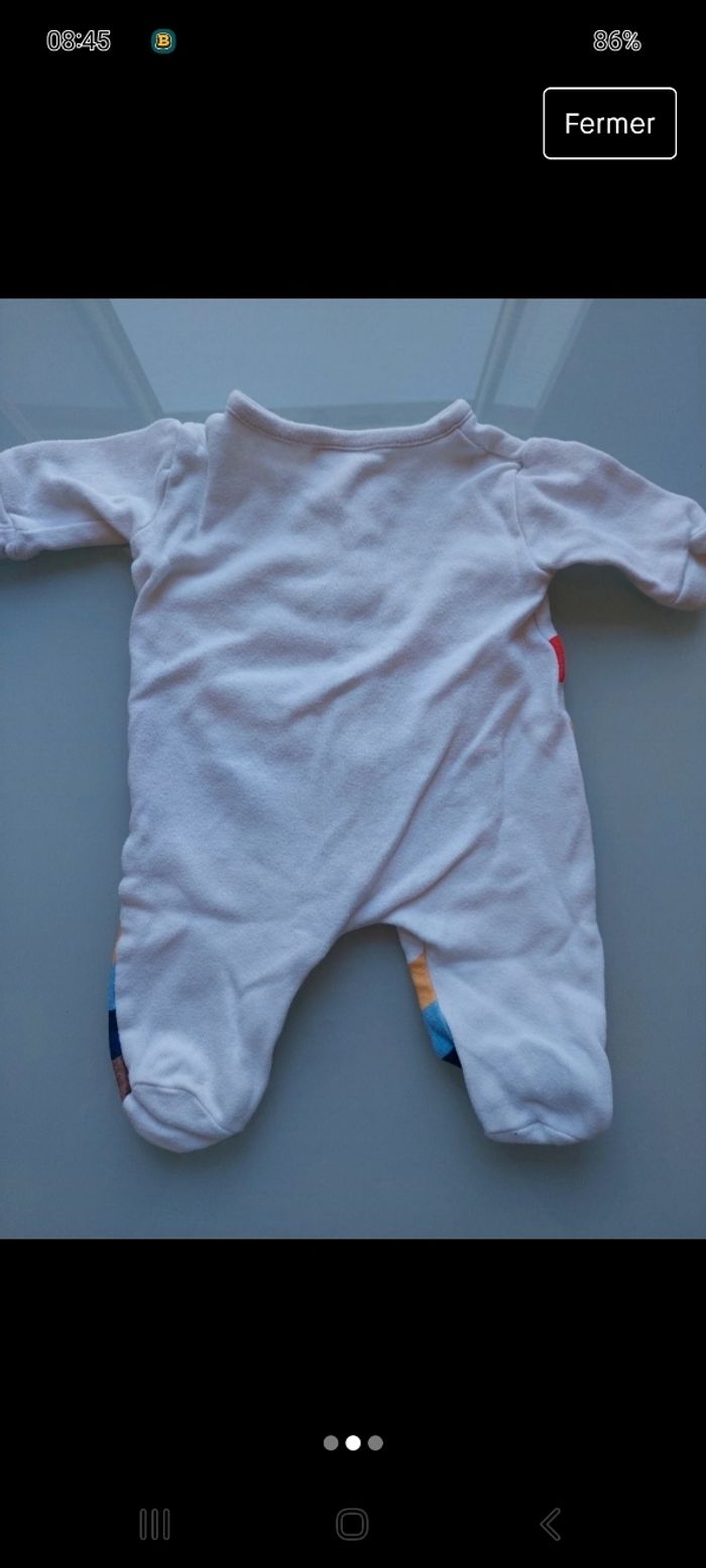 Grenouillere 1 mois - photo numéro 2