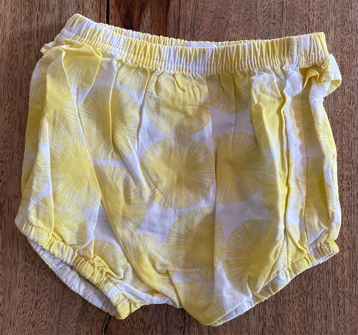 Ensemble citron , robe , chapeau et culotte - photo numéro 5