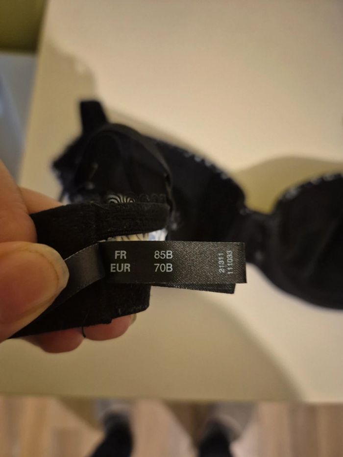 Soutien gorge - photo numéro 4