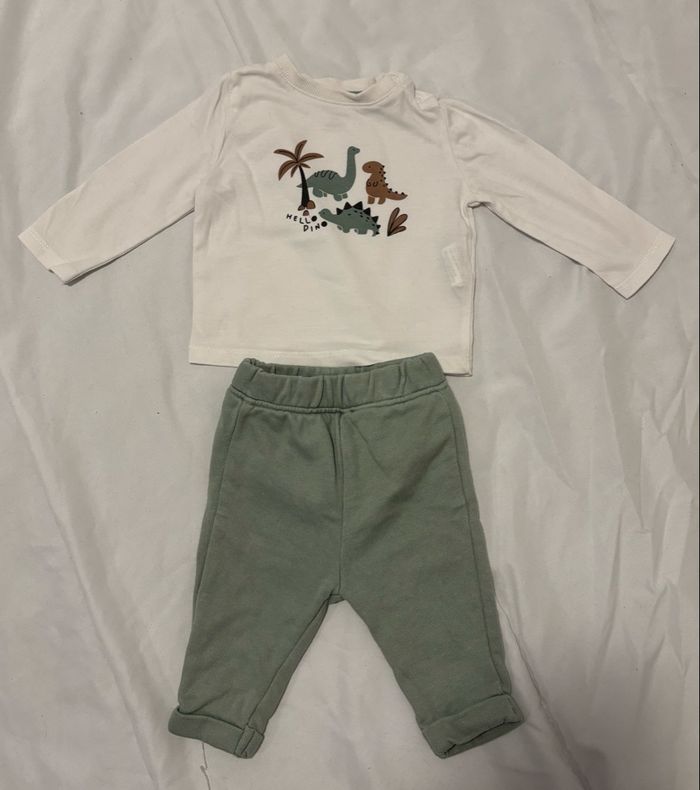 Ensemble bébé garçon 1 mois - photo numéro 2