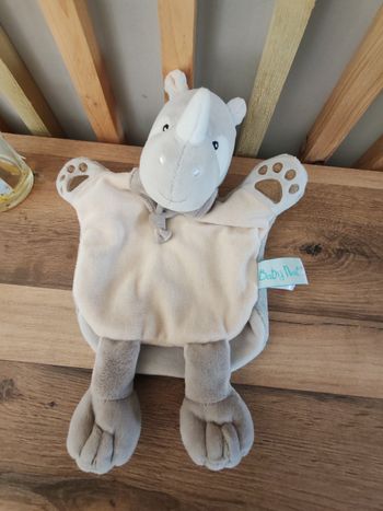 Rhinoceros baby nat marionette 