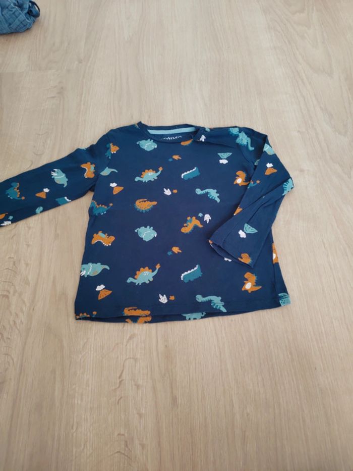Lot de tee-shirts 4ans - photo numéro 7