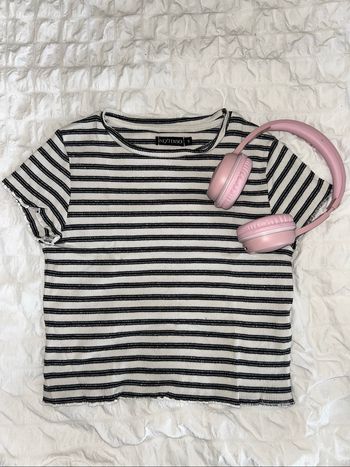 T-shirt noir et blanc 10ans
