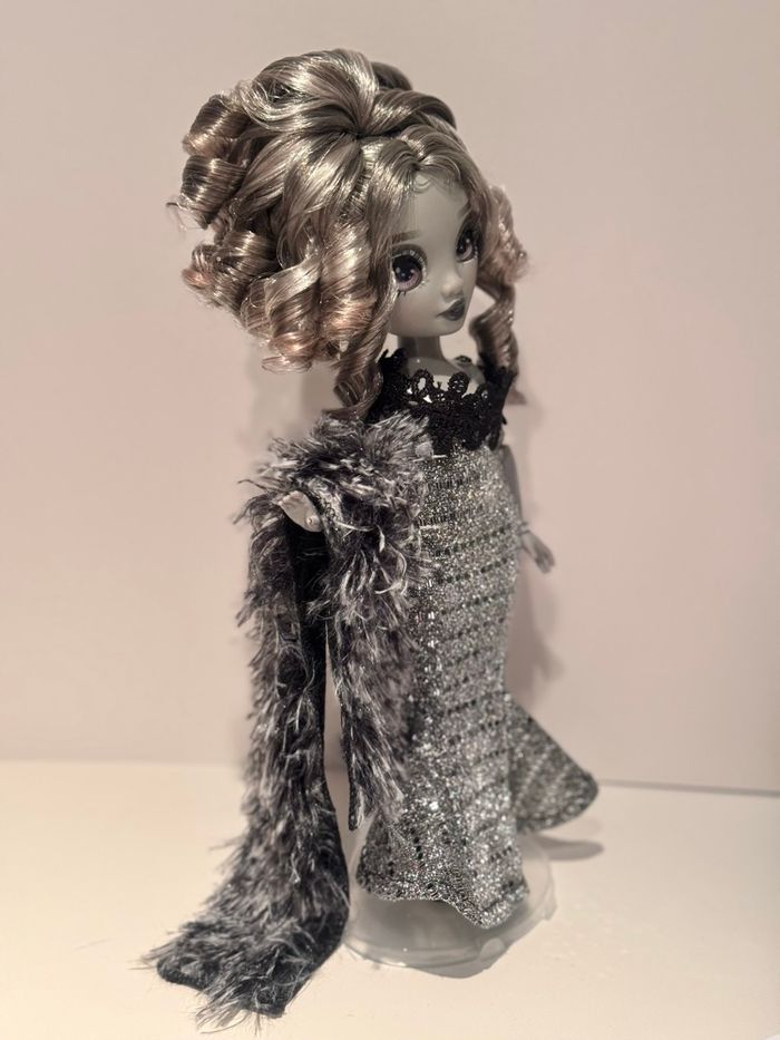 Nicole shadow High Rainbow High - photo numéro 3