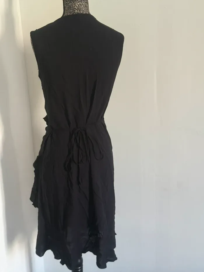 Robe portefeuille noire Calzedonia – Taille L – Neuve - photo numéro 3