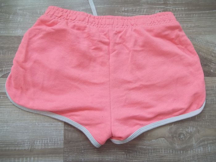 Short molleton rose Kiabi 12 ans (Sport1) - photo numéro 2