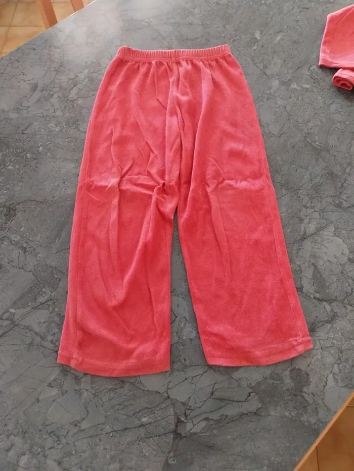Pyjama 2 pièces T.6 ans - photo numéro 2