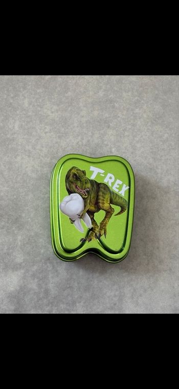 Boite à dents dinosaure