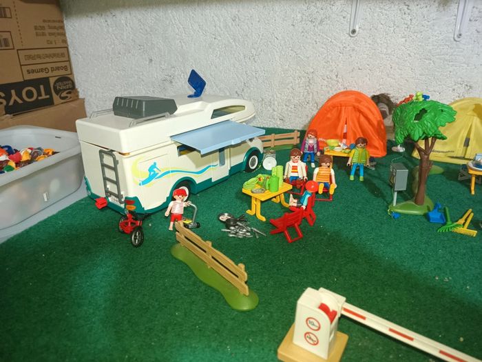 Camping playmobil avec camping car - photo numéro 2