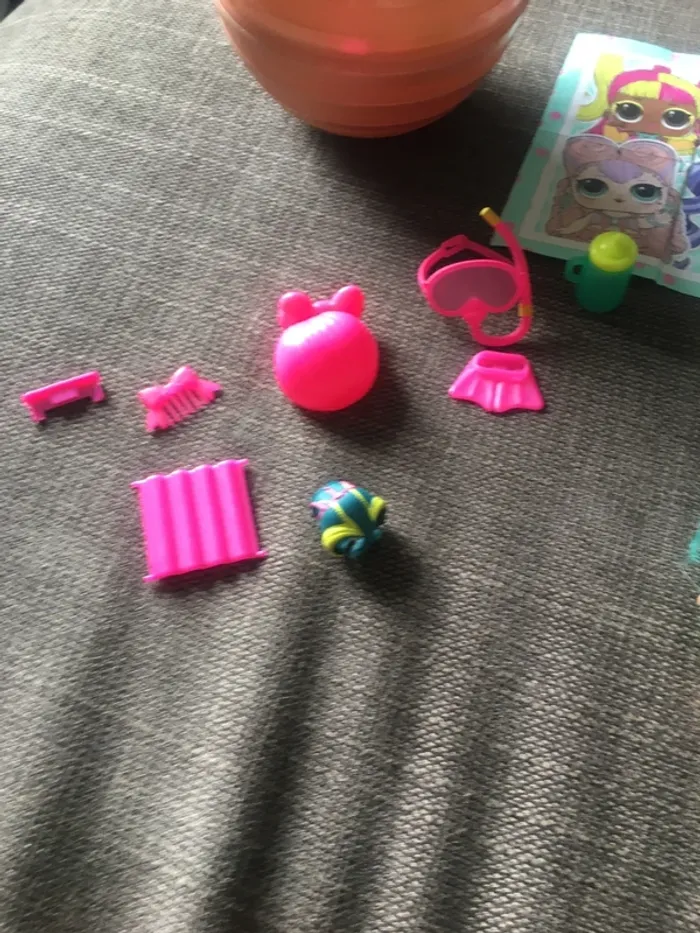 Poupée LOL avec accessoires - photo numéro 2