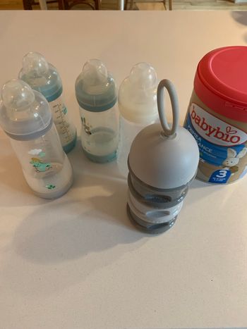 Biberon + lait 3