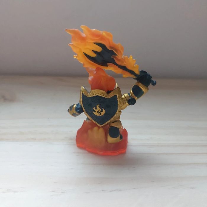 Figurines Skylanders Superchargers Legendary Ignitor - photo numéro 2