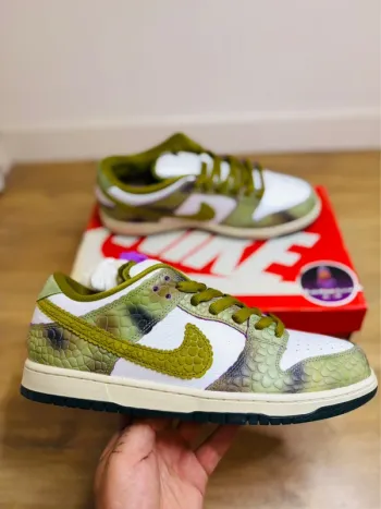 Nike SB Dunk Low Alexis Sablone Chameleon + Extra Laces T45.5