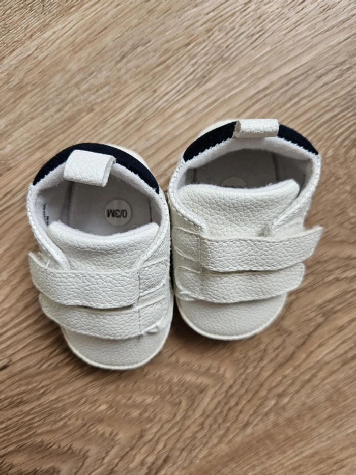Chaussure bébé - photo numéro 2