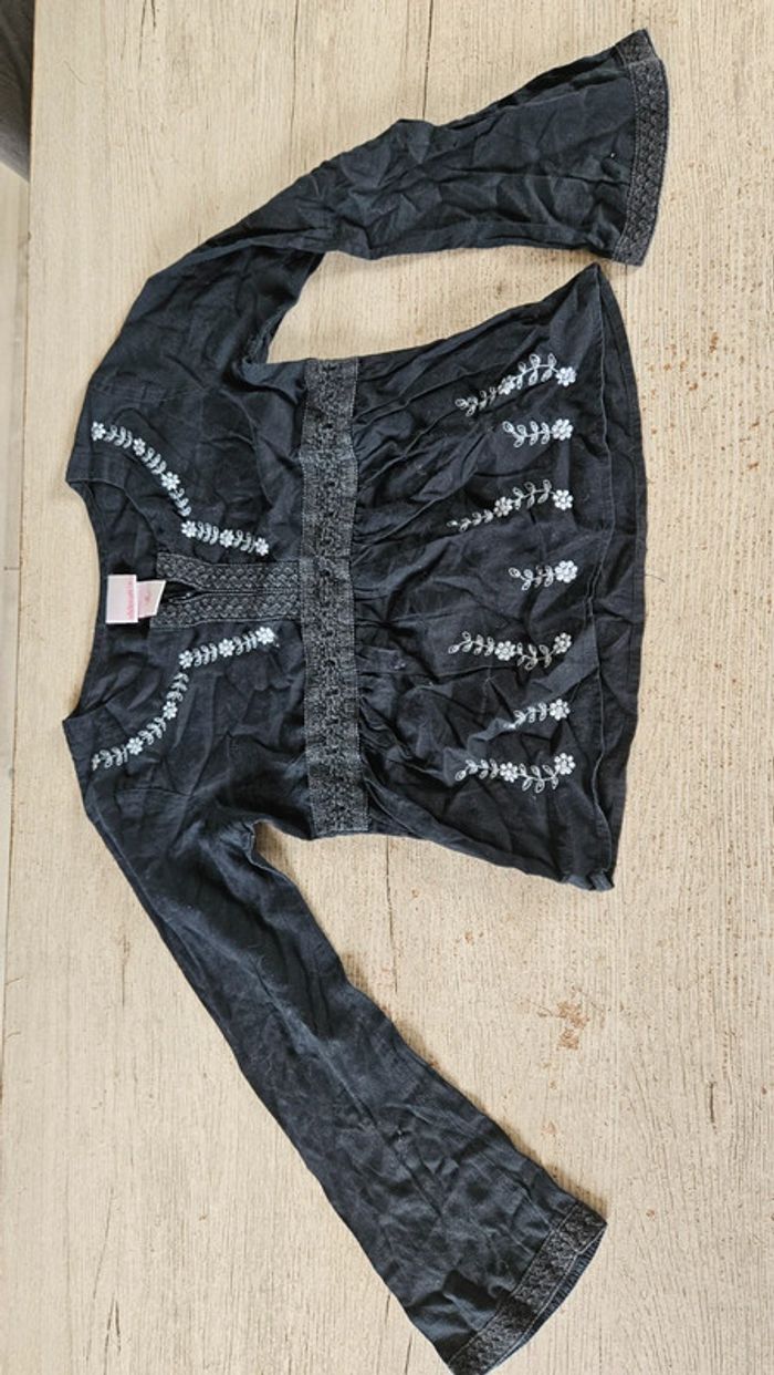 Blouse à manches longues larges, noire avec broderie blanche, Xhilaration, S (4/5 ans), nickel - photo numéro 3