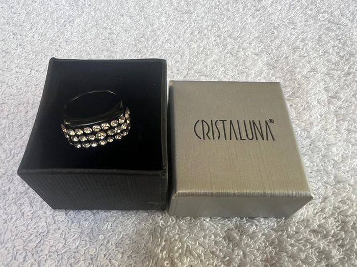 bague cristaluna Julia en cristal acrylique noir swarovski neuf 101 404 00