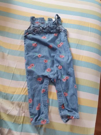 Salopette taille 9 mois