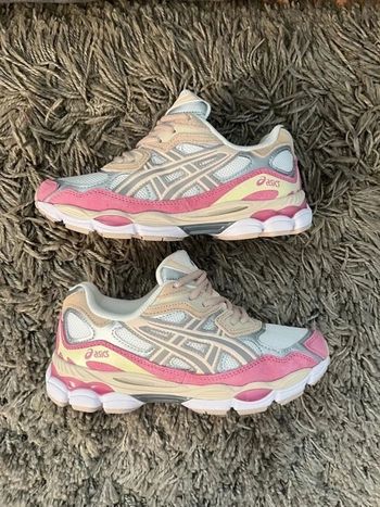 Chaussures Asics gel nyc rose taille 40