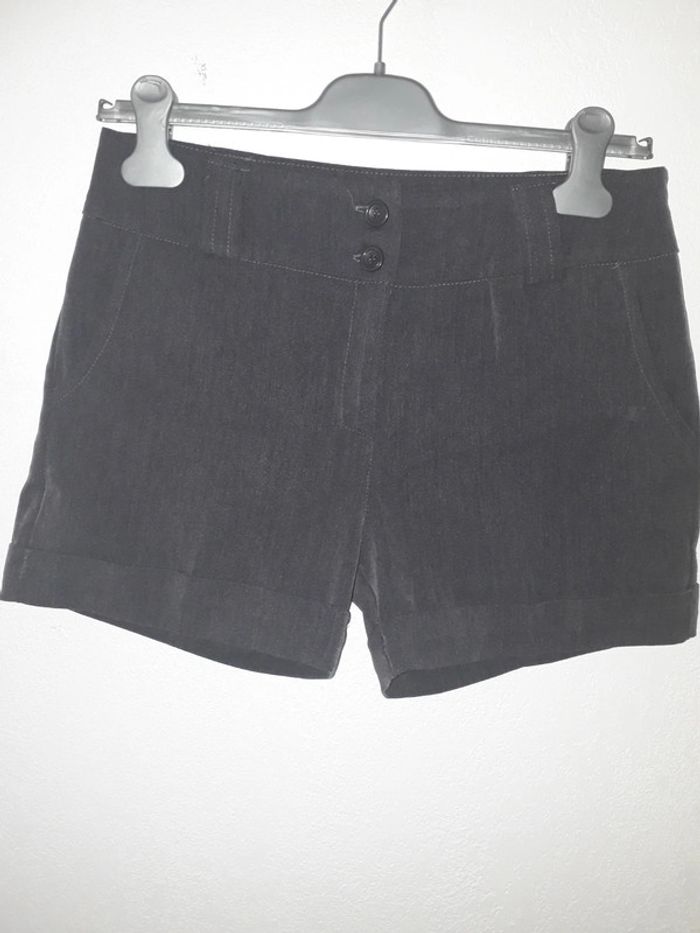 Short femme taille M