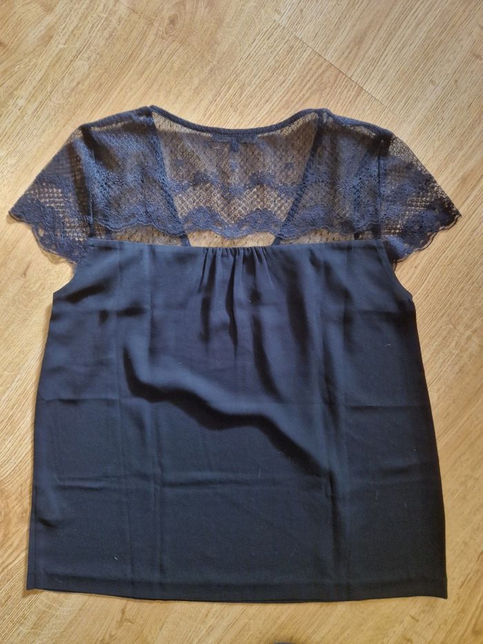 Haut Etam avec dentelle ou plumetis taille 36 NEUF - photo numéro 3