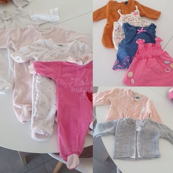 Lot pyjamas, robes, gilets 1 mois