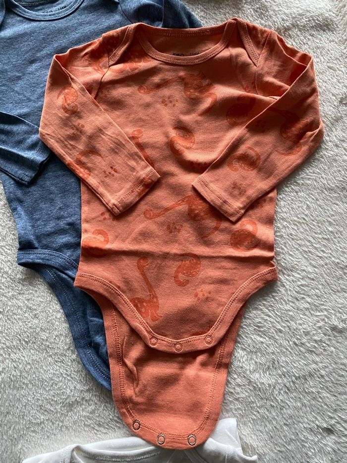 Lot de 3 bodies ml 18 mois - photo numéro 5