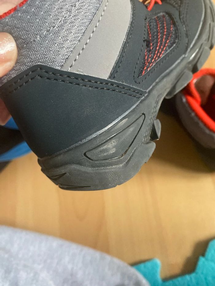 Chaussures de randonnée Quechua Taille 26 - photo numéro 8