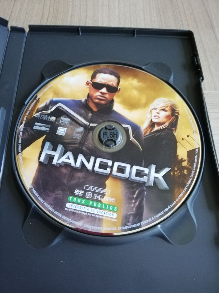 Dvd Hancock avec will smith - photo numéro 3